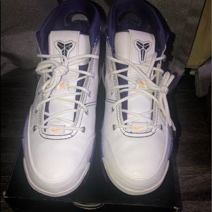 SOLD ****Kobe 1 protro
